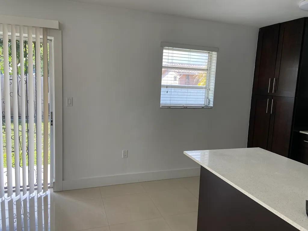 3 bed, $2,900 — Photo 3