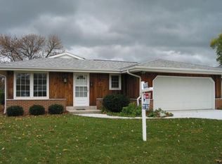 5818 S 18th St, Milwaukee, WI 53221