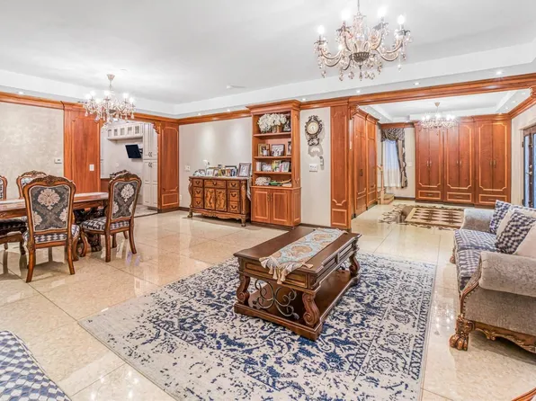 119-12 83rd Avenue image 2 of 26