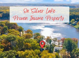 6365 Waters Edge Ln, Saugatuck, MI 49453