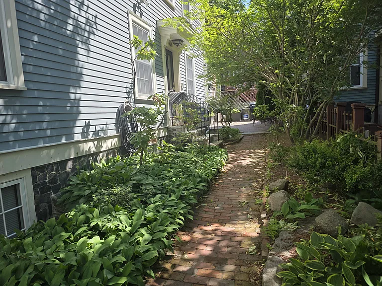 92 Gore St #A — Photo 18