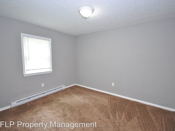 4th image of 143 Hughes Dr #2