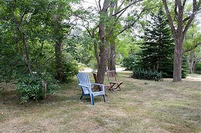 3rd image of 40 Western Avenue