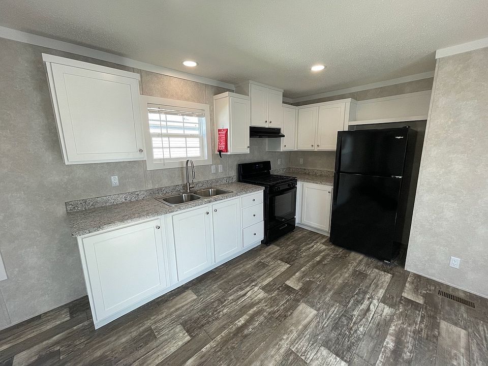 1st image of 2955 Dekalb