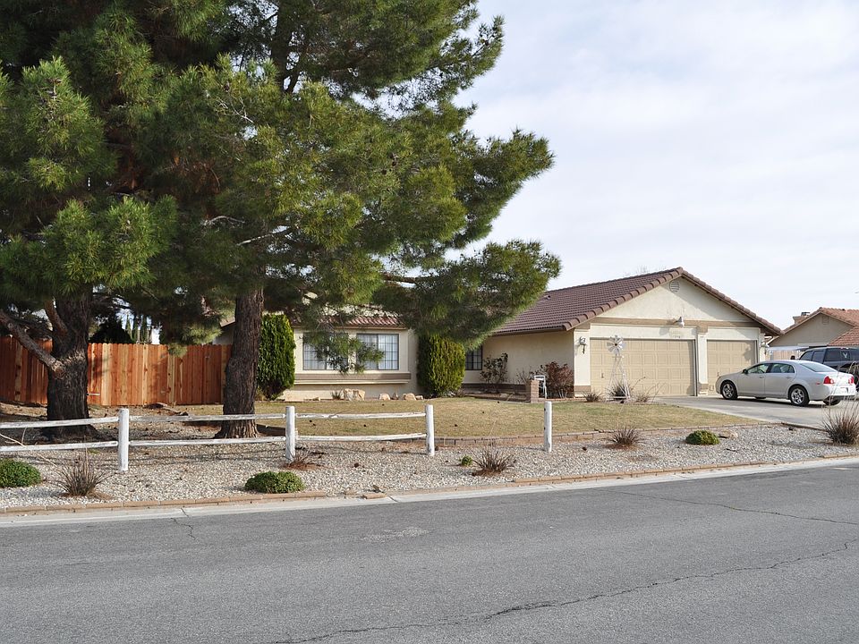 1st image of 15590 Via Montego St