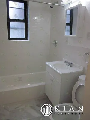Rented by Kian Realty | media 14