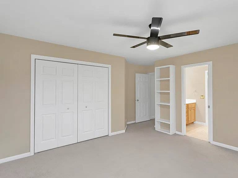 3N812 John Greenleaf Whittier Pl — Photo 57