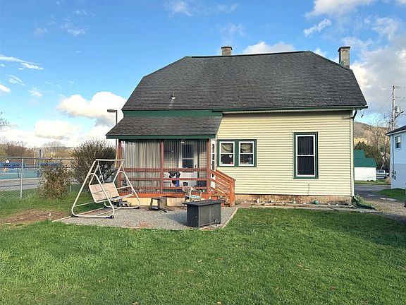 2nd image of 69 Dean St