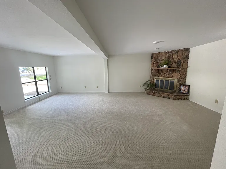 14411 Sunrose Ln — Photo 7