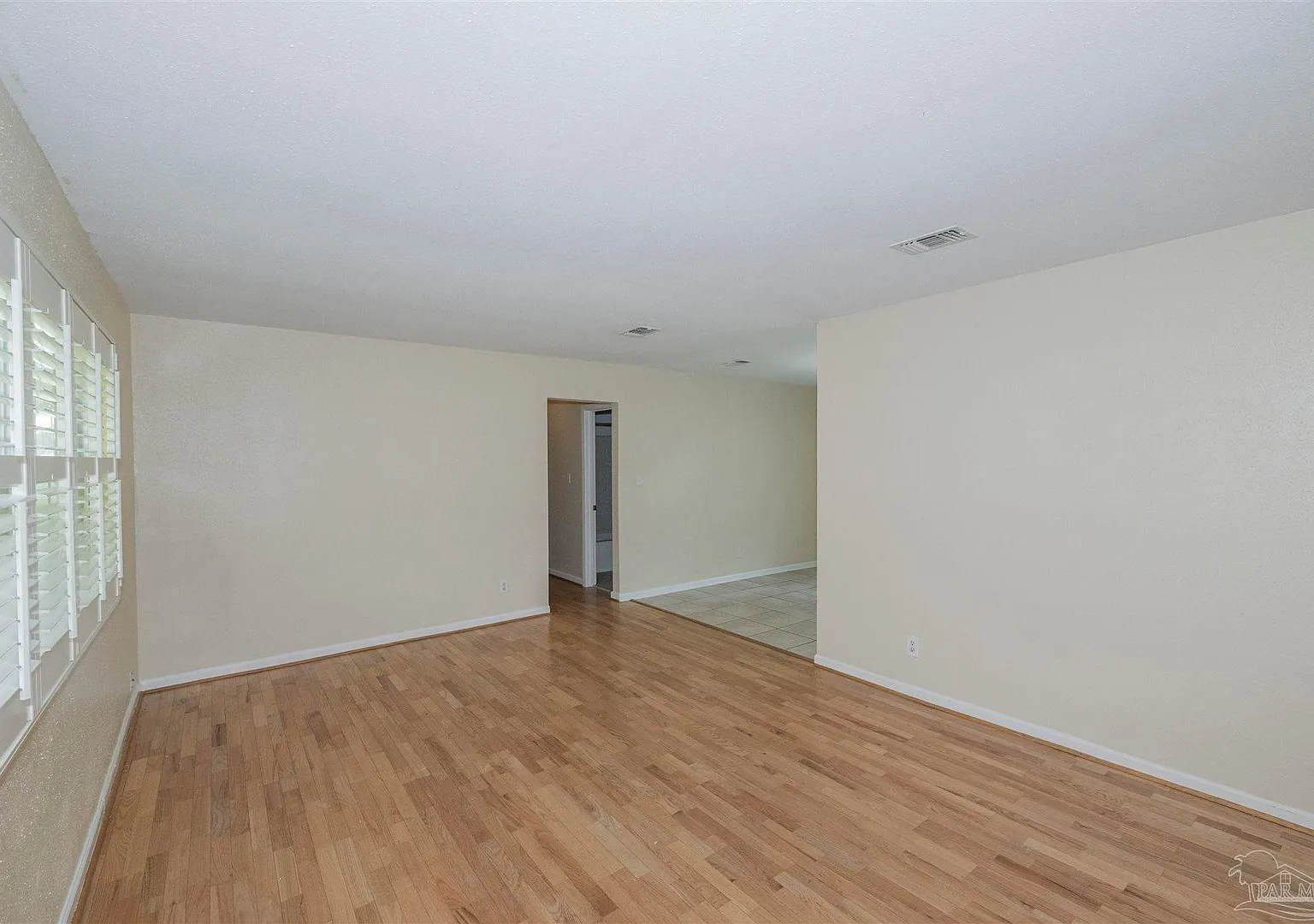 Delightful 3 Bedroom 2 Bath ranch style home for Rent with Bonus Room! — Photo 4