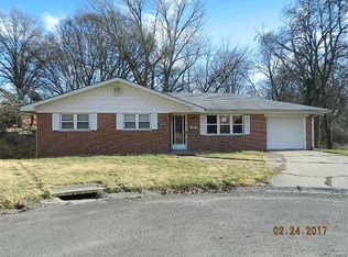 22 Oxford Ct, Belleville, IL 62223