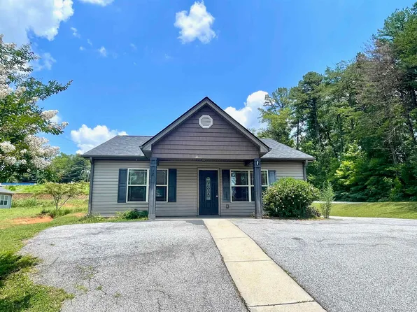12 Bush St, Inman, SC 29349