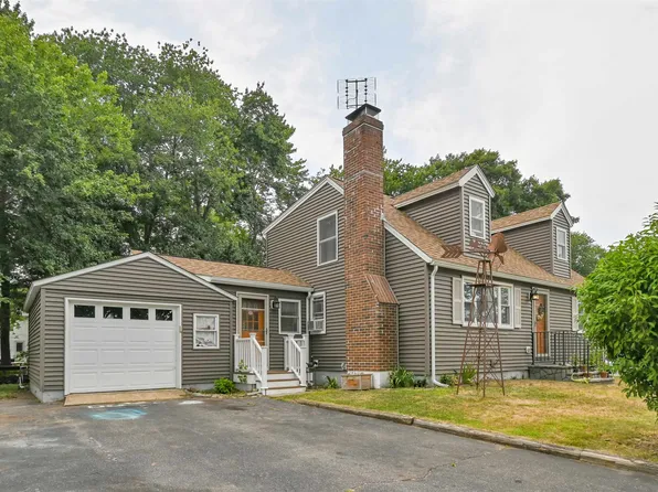 6 Hutchinson Drive, Hampton, NH 03842