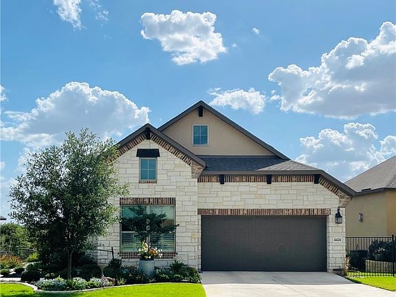 3rd image of 4426 E Avery Way