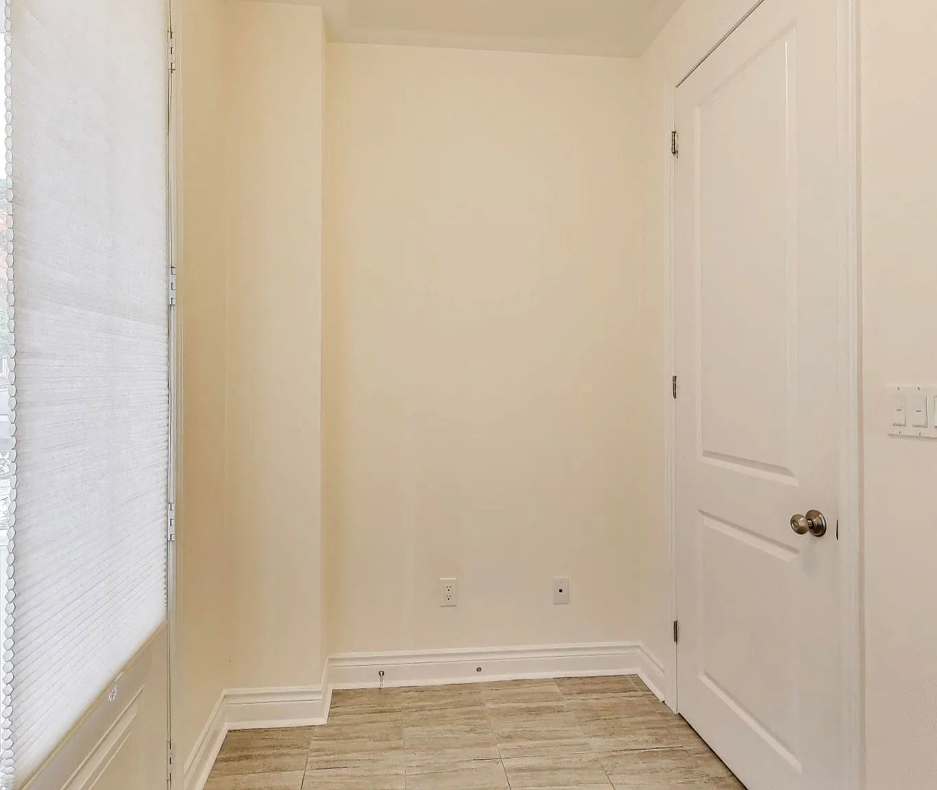4 bed, $4,000 — Photo 4