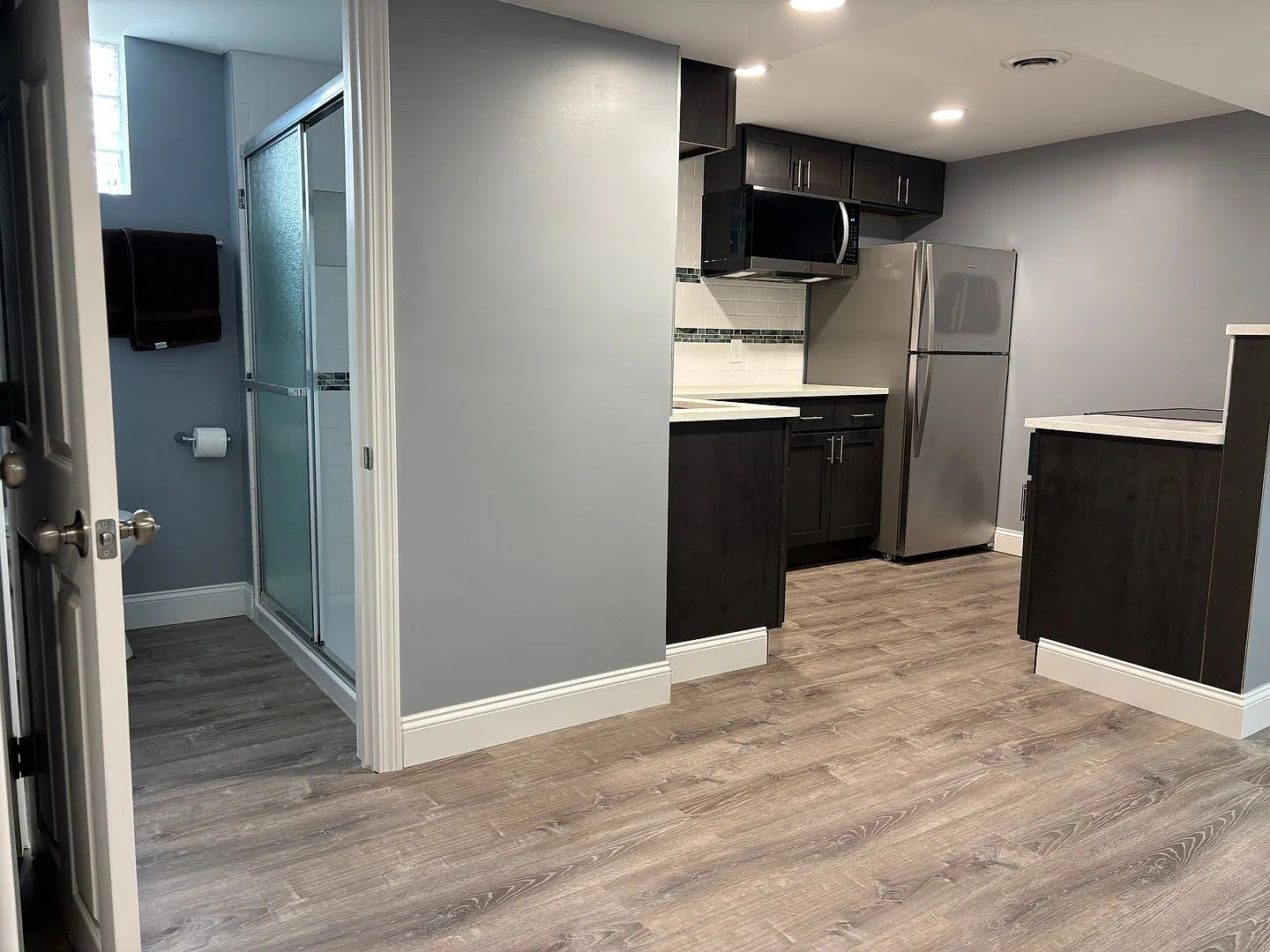 562 Kenmore — Photo 4