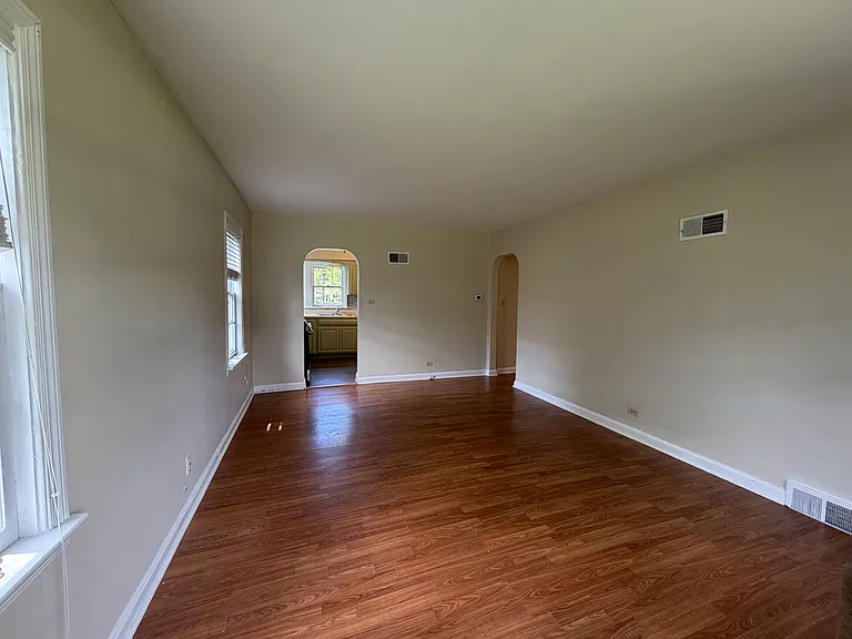 538 Mills St — Photo 3