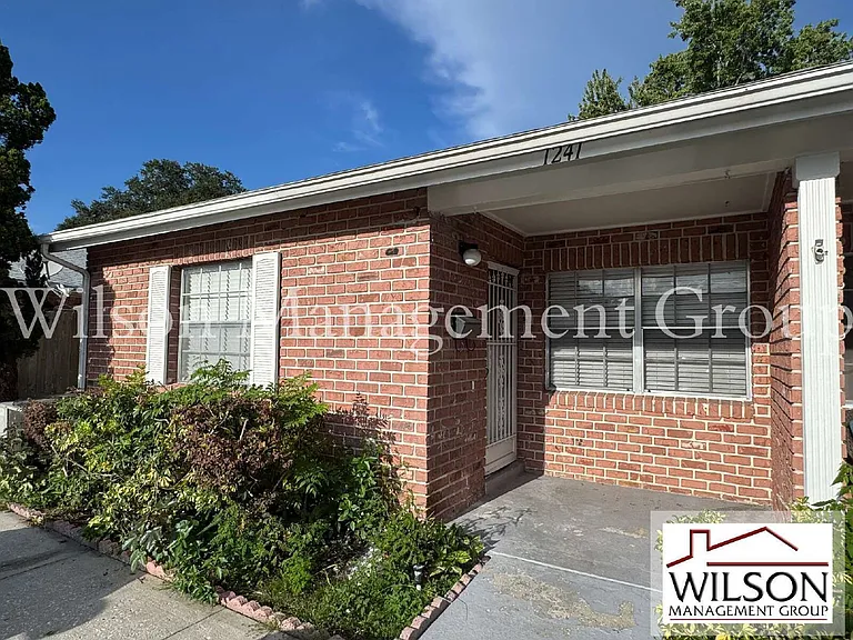 1241 Heritage Ln — Photo 1