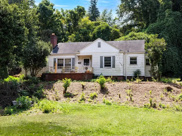 19 Hindman Dr, Greenville, SC 29609