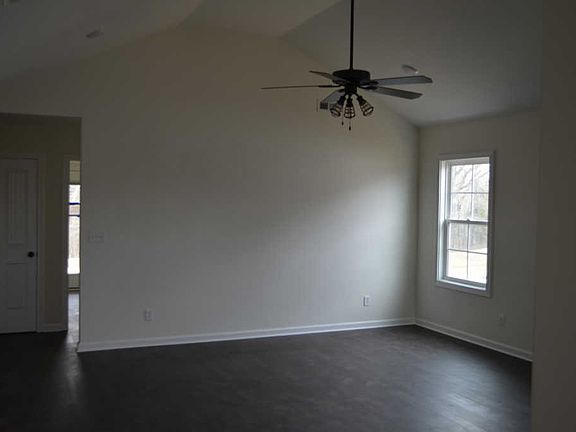 2nd image of 125 Hand Dr