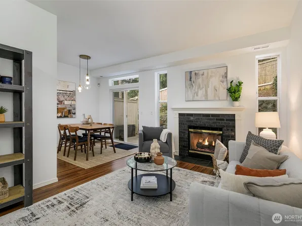 8828 238th Street SW #C3, Edmonds, WA 98026