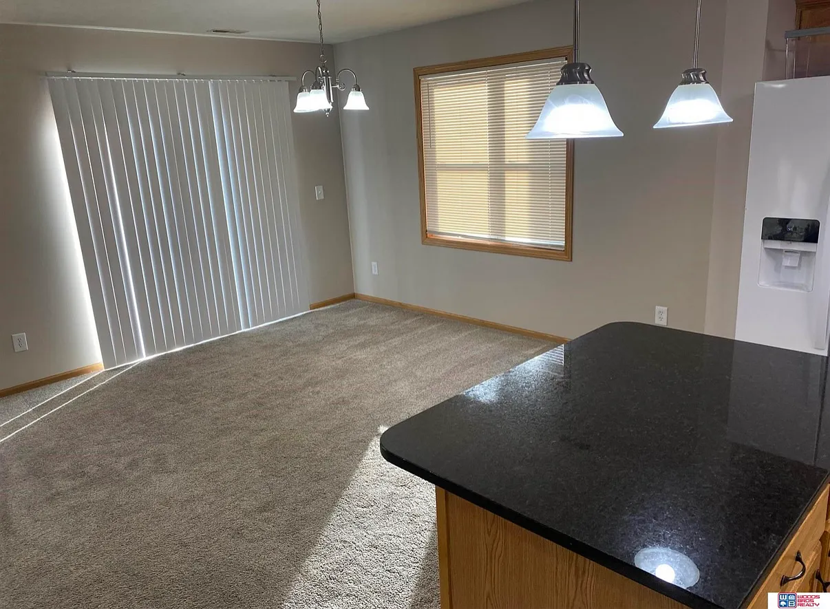3 bed, 1589 sqft, $1,795 — Photo 3