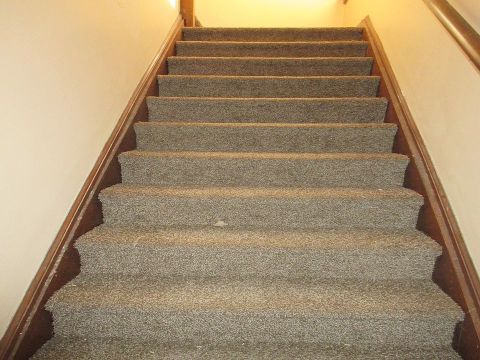 1st image of 5574 Kensington Ave
