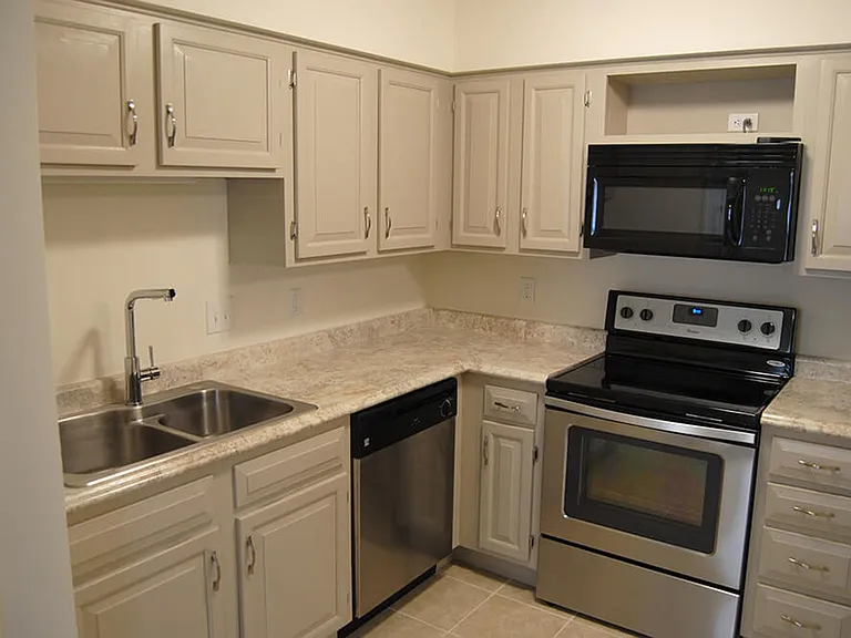 3010 W Granada Ct — Photo 7