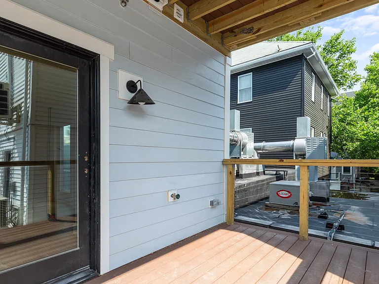 113 Ives Street — Photo 96