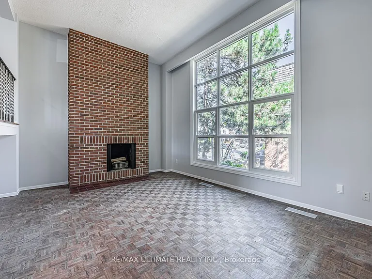 525 Balliol St #17 — Photo 5