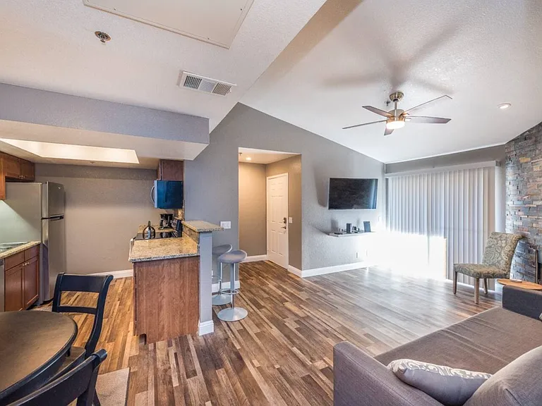 4200 S Valley View Blvd #3065 — Photo 2