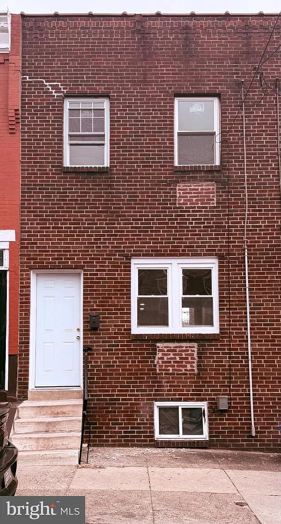 3019 D St photo 1