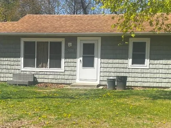 650 Hoffman Avenue, Bellport, NY 11713