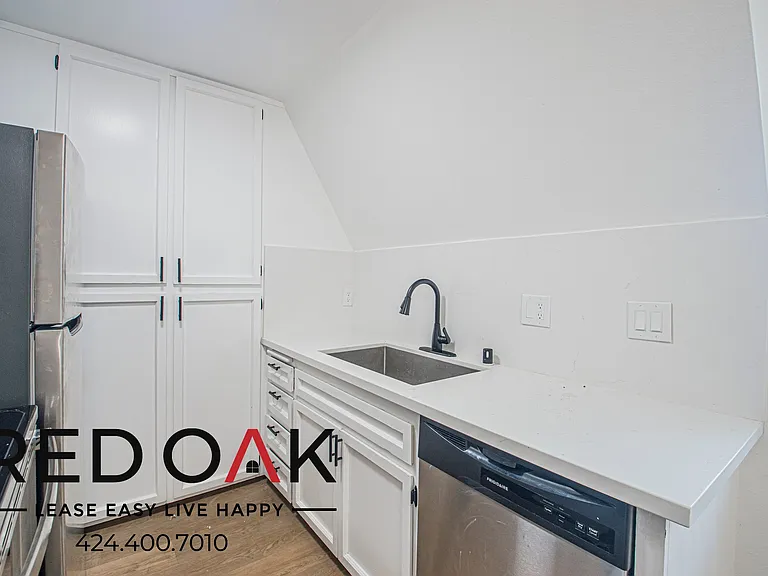 11051 Barnwall St #10 — Photo 10