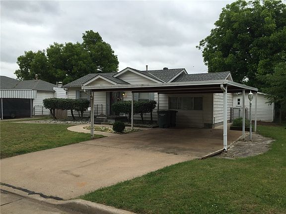 3rd image of 3932 SE 12th St