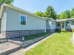 99 Shope Rd, Asheville, NC 28805