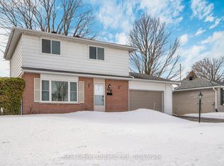150 Woodland Dr, Midland, ON L4R4E3