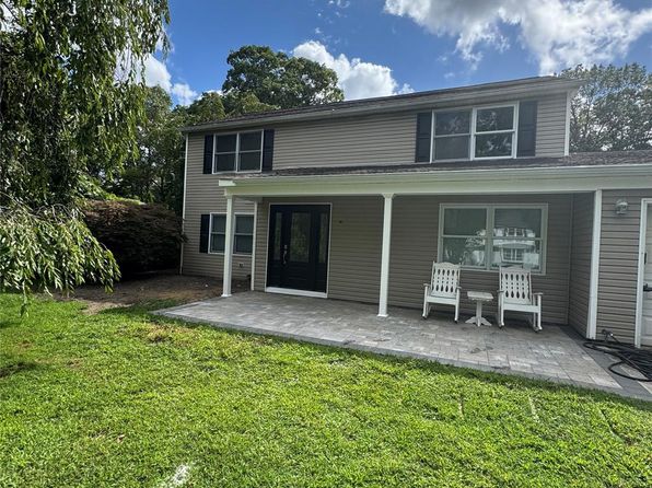 7 Shawmont Ln