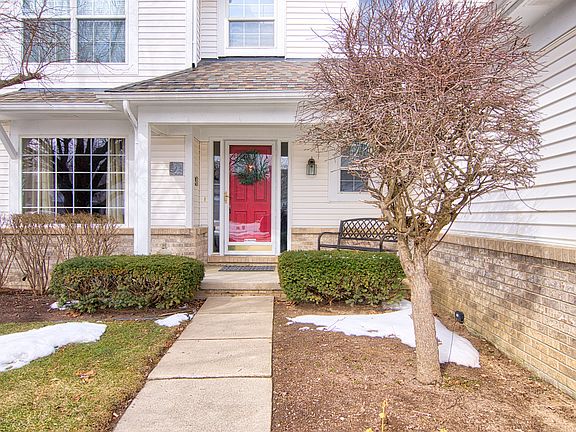 3rd image of 22145 Brookfield Ct
