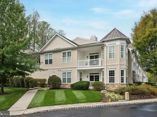 5203 Poplar St, Garnet Valley, PA 19060