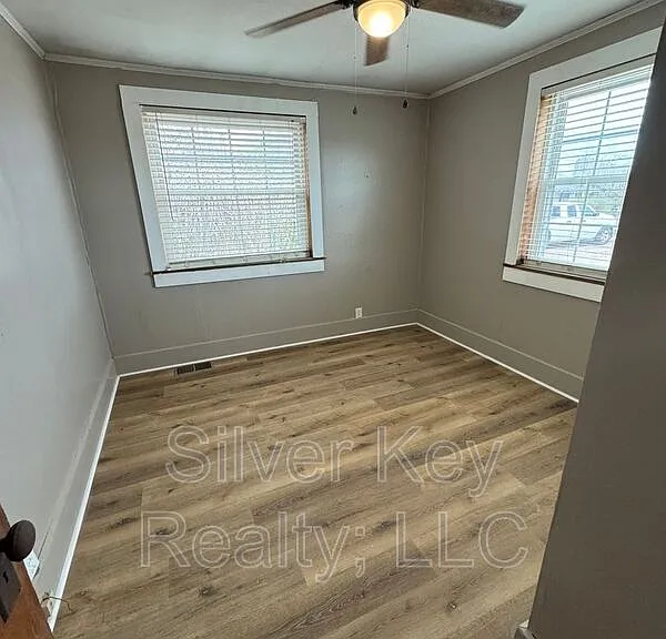 1215 Broad St — Photo 16