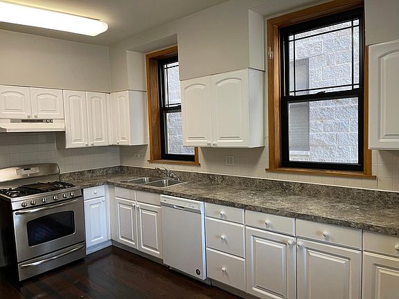 4th image of 2853 W Shakespeare Ave APT 2