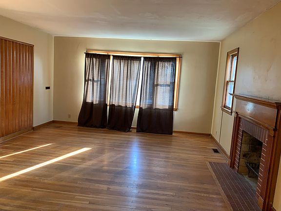 2nd image of 551 Haskins Dr