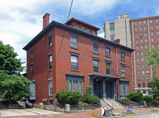 30 Deering St APT 5, Portland, ME 04101