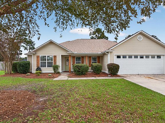 3rd image of 5679 Emily Ln