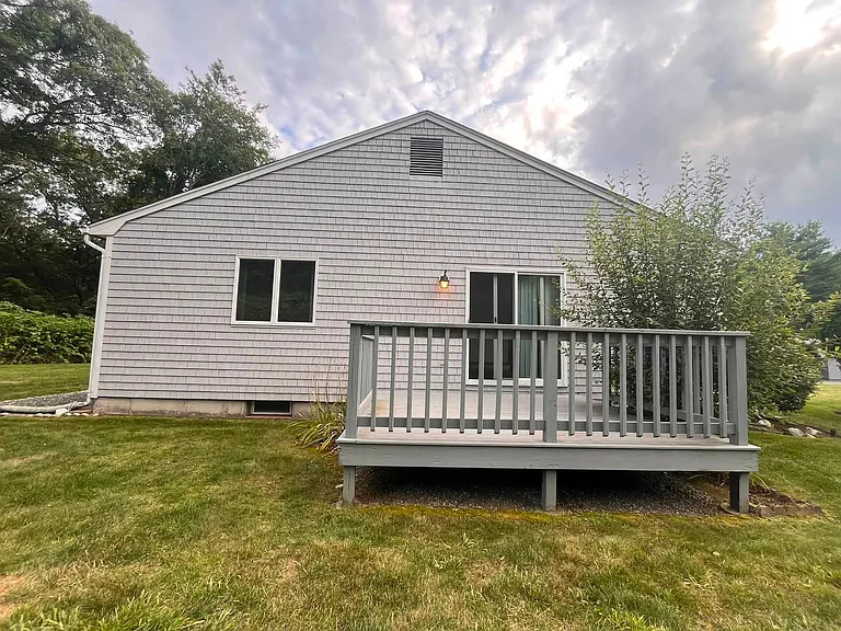 400 Commonwealth Ave #9 — Photo 14