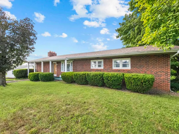 605 Apple Ave, Olive Hill, KY 41164