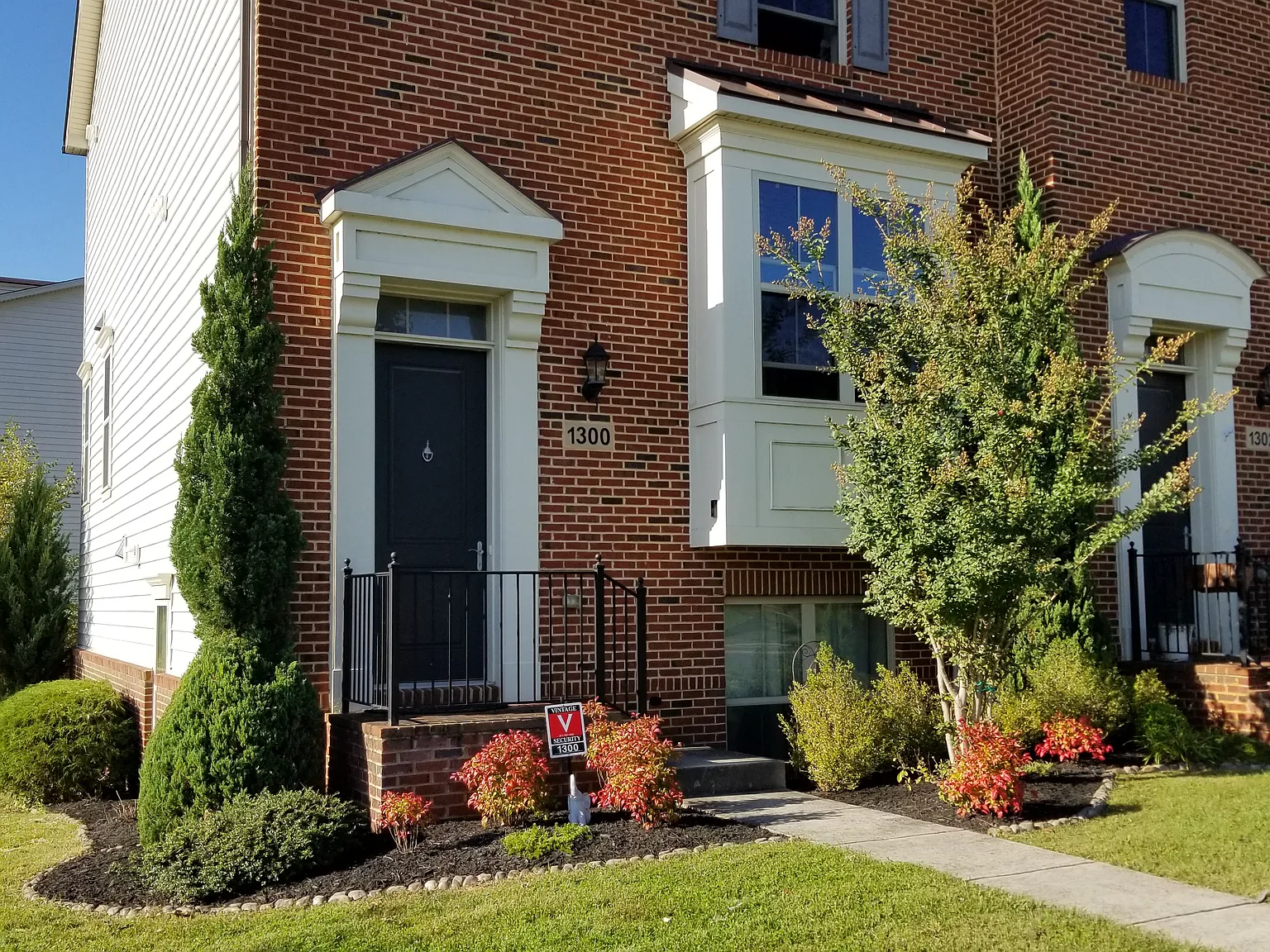 3 bed, 3.5 bath, 2232 sqft, $3,500 — Photo 1
