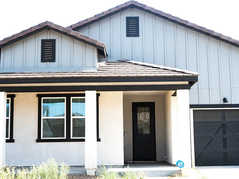 1880 Vincent Dr — Photo 11