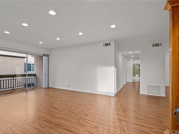 4th image of 24435 Trevino Dr Unit W8
